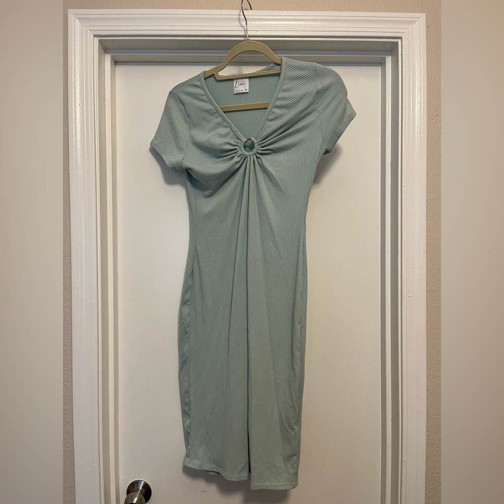 Short sleeve dress